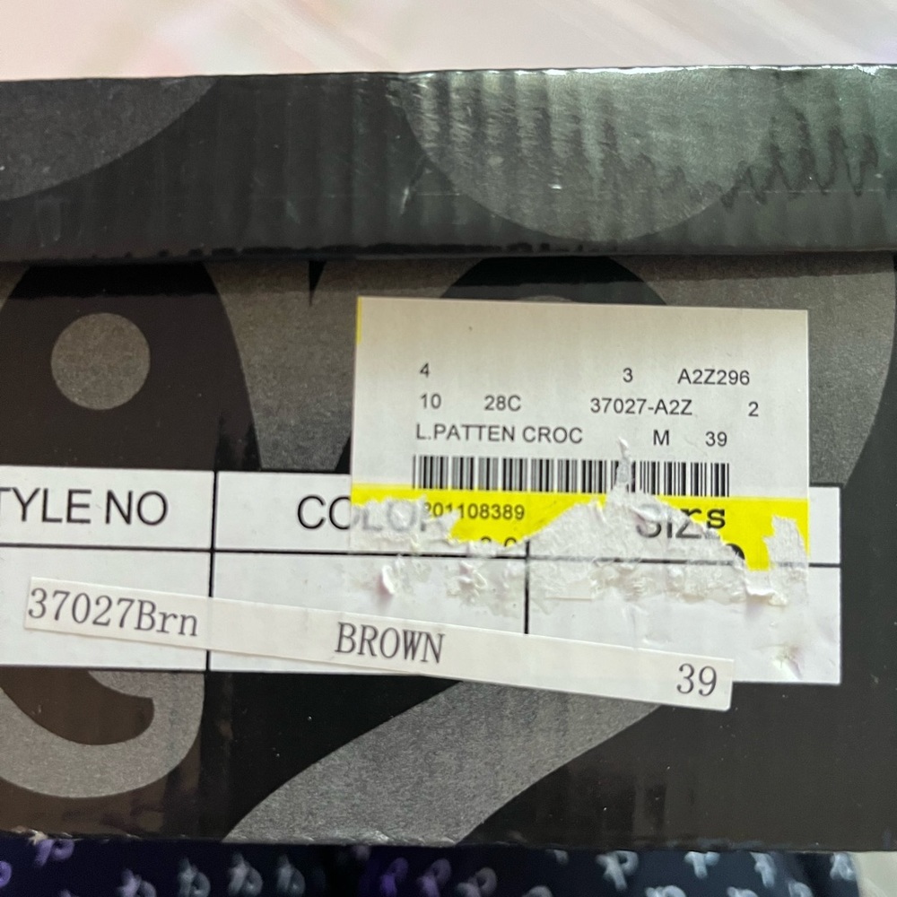 Croc pattern design ladies shoes . Brand new size 8 - Picture 3 of 3